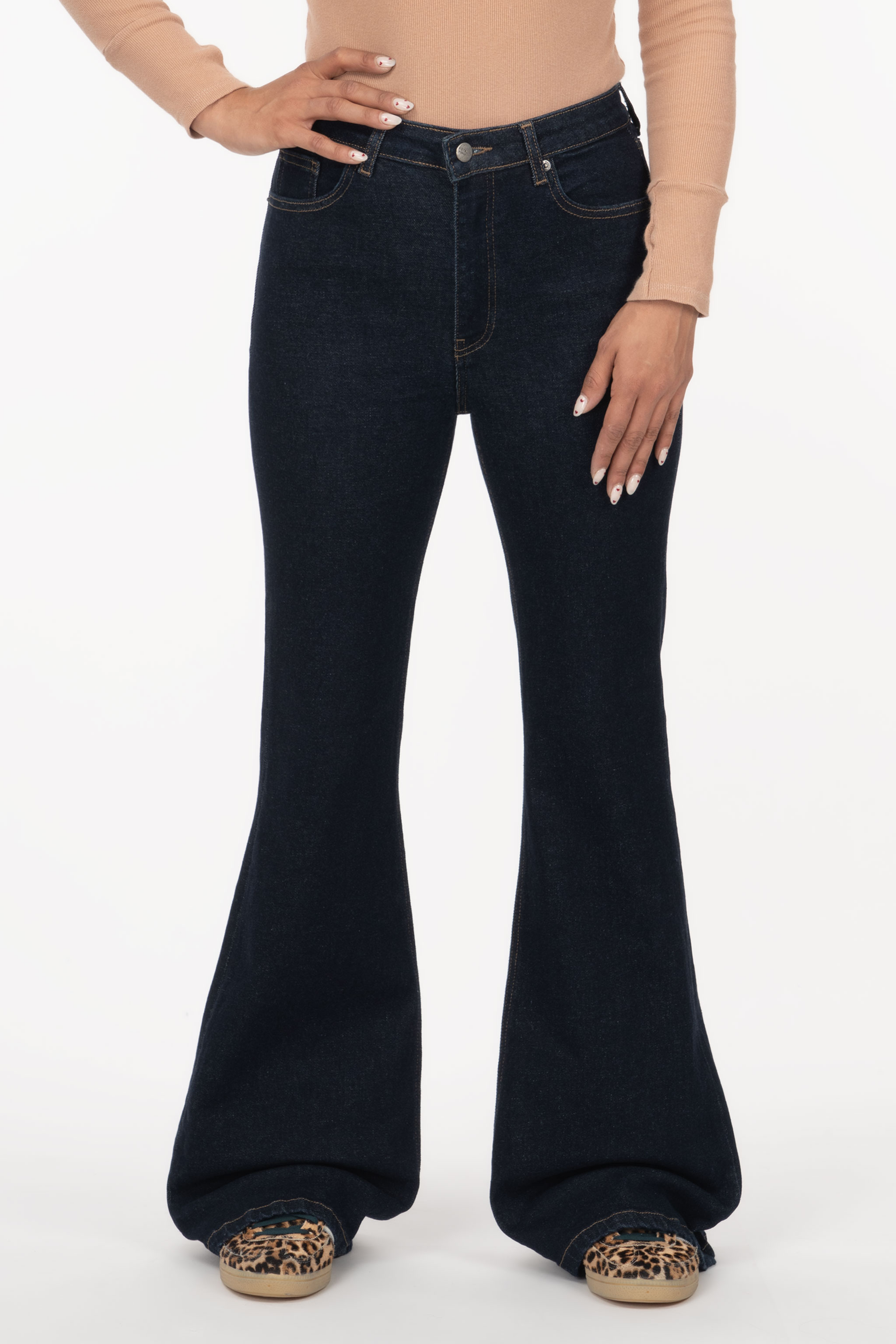 شلوار جین زنانه بوت‌کات فلکس(کشی) آبی خام شور  رویال جین Royal Jeans
